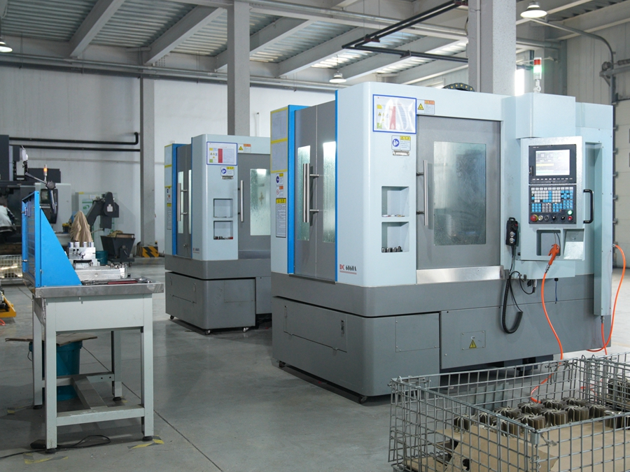 CNC engraving and milling machine